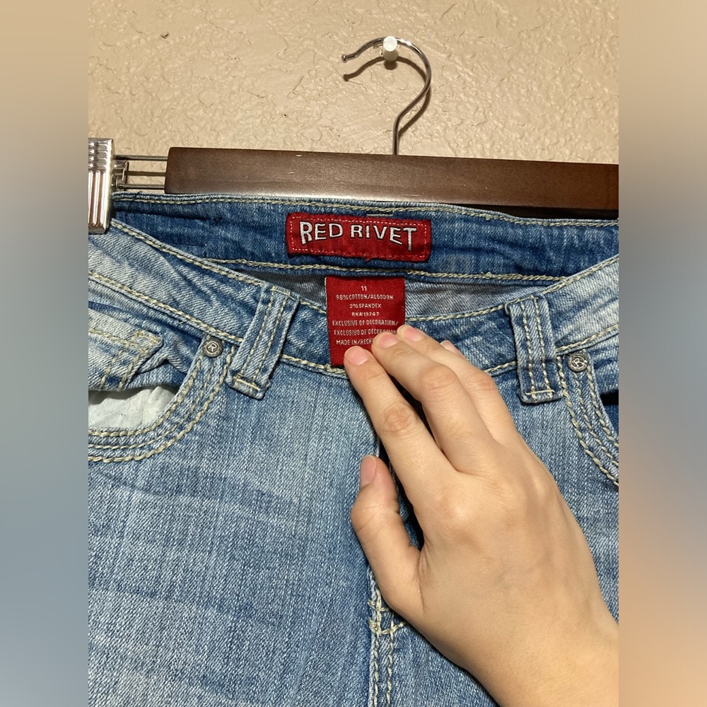 Red Rivet Jeans 11 - Picture 5 of 9
